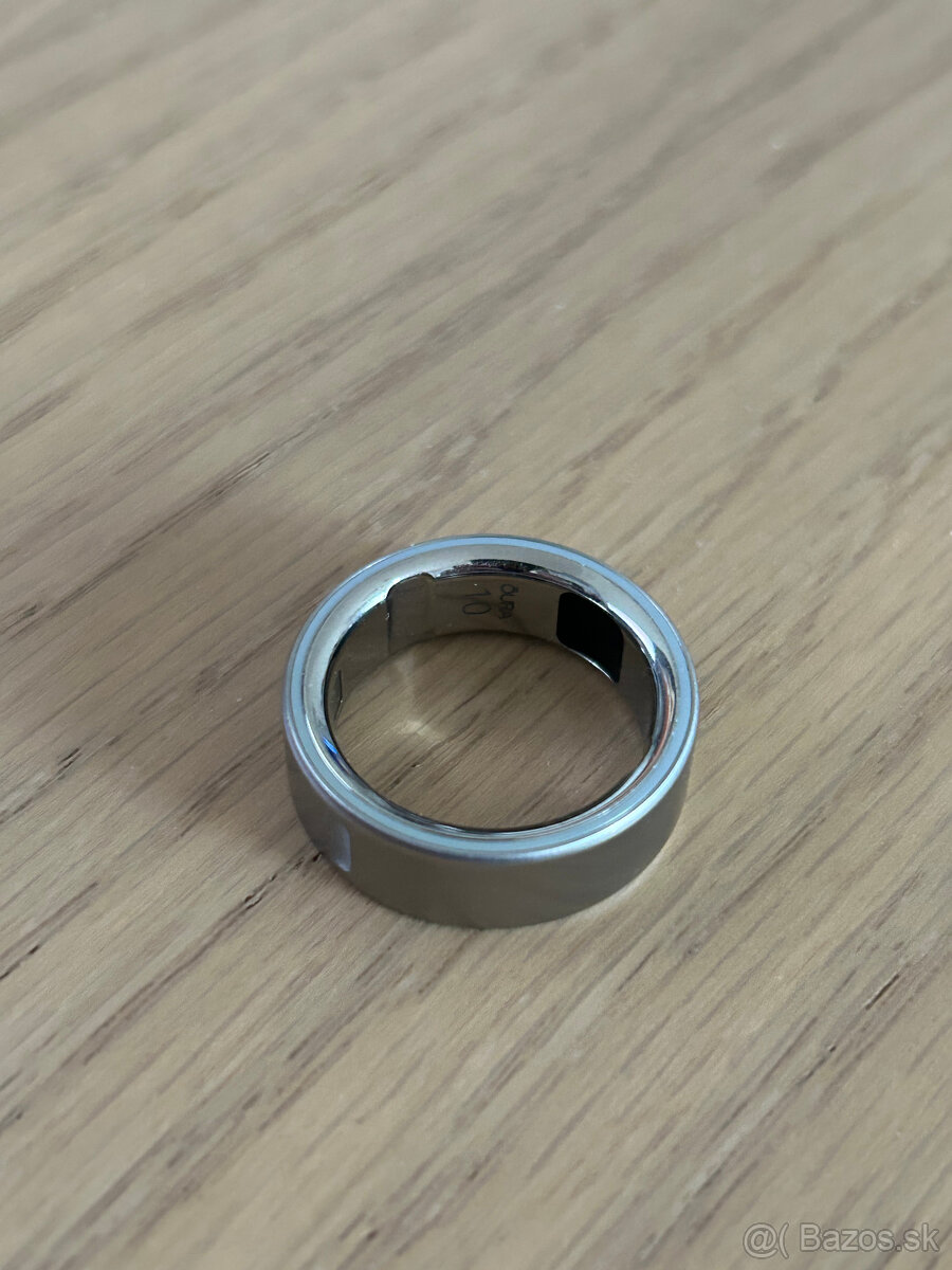 predam oura ring 4 velkost 10 farba  brushed silver