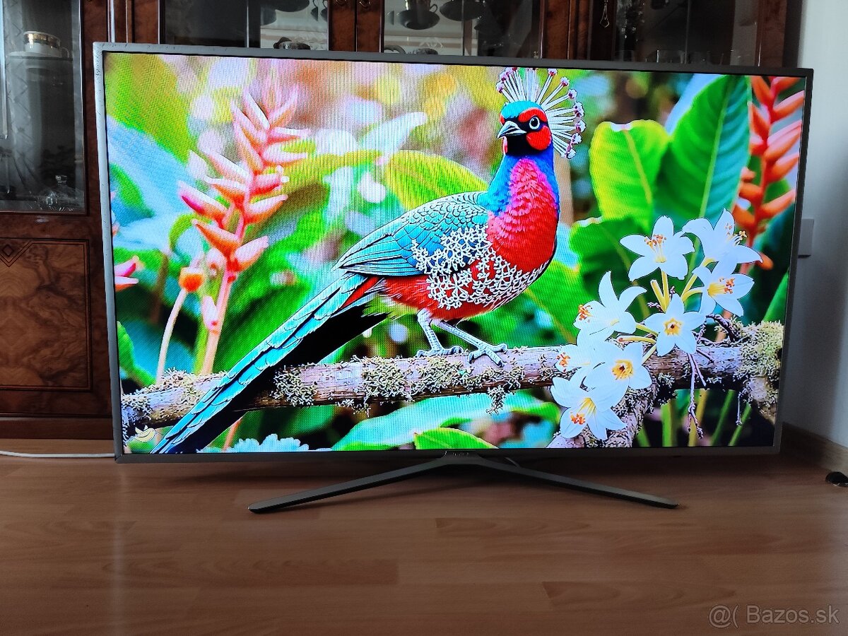 Predám SMART LED TV SAMSUNG UE55K5672SU FULL HD s Wi-Fi