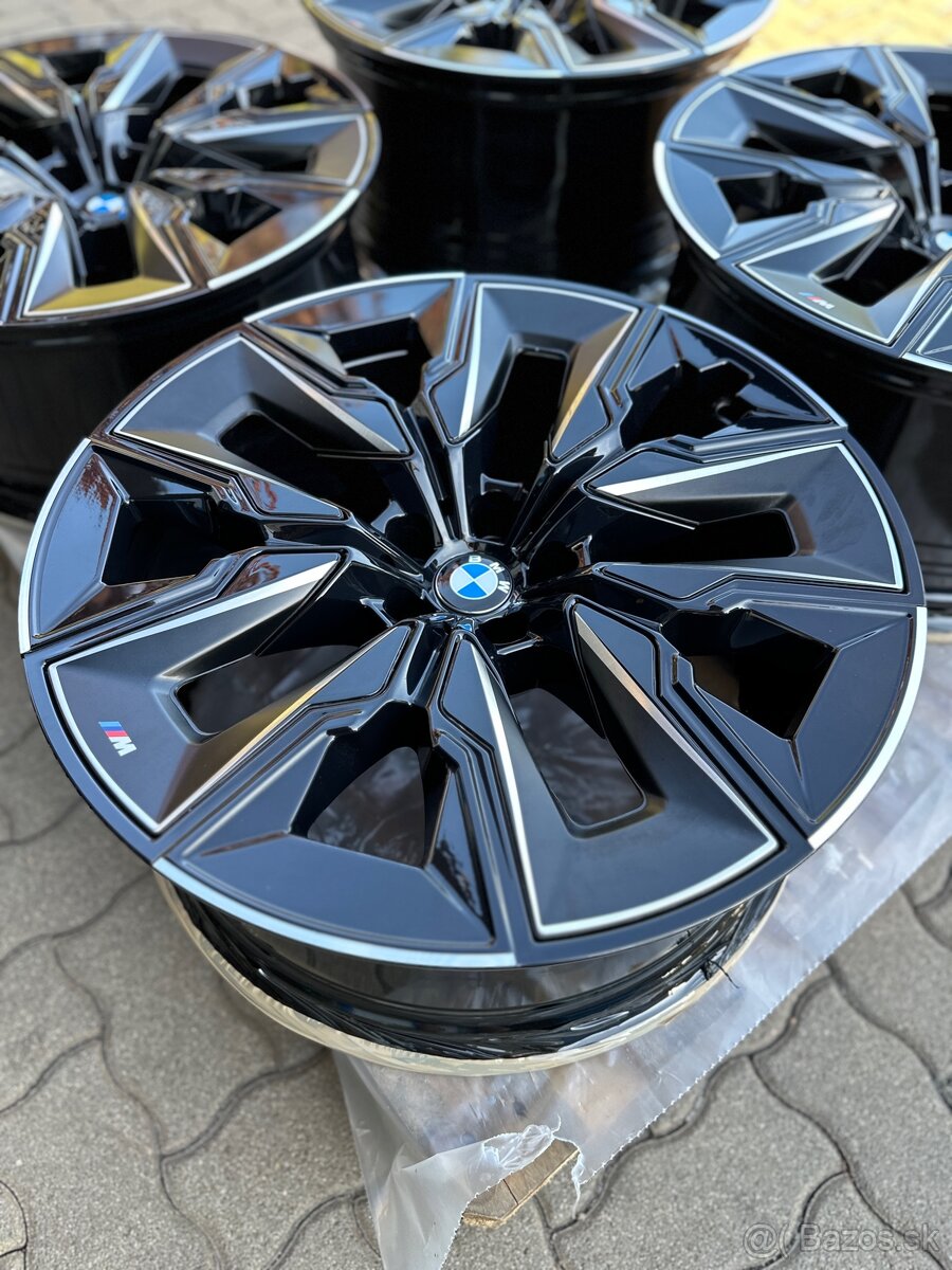 ✅ BMW originálna sada diskov r21 G70 i7 909M Black ✅