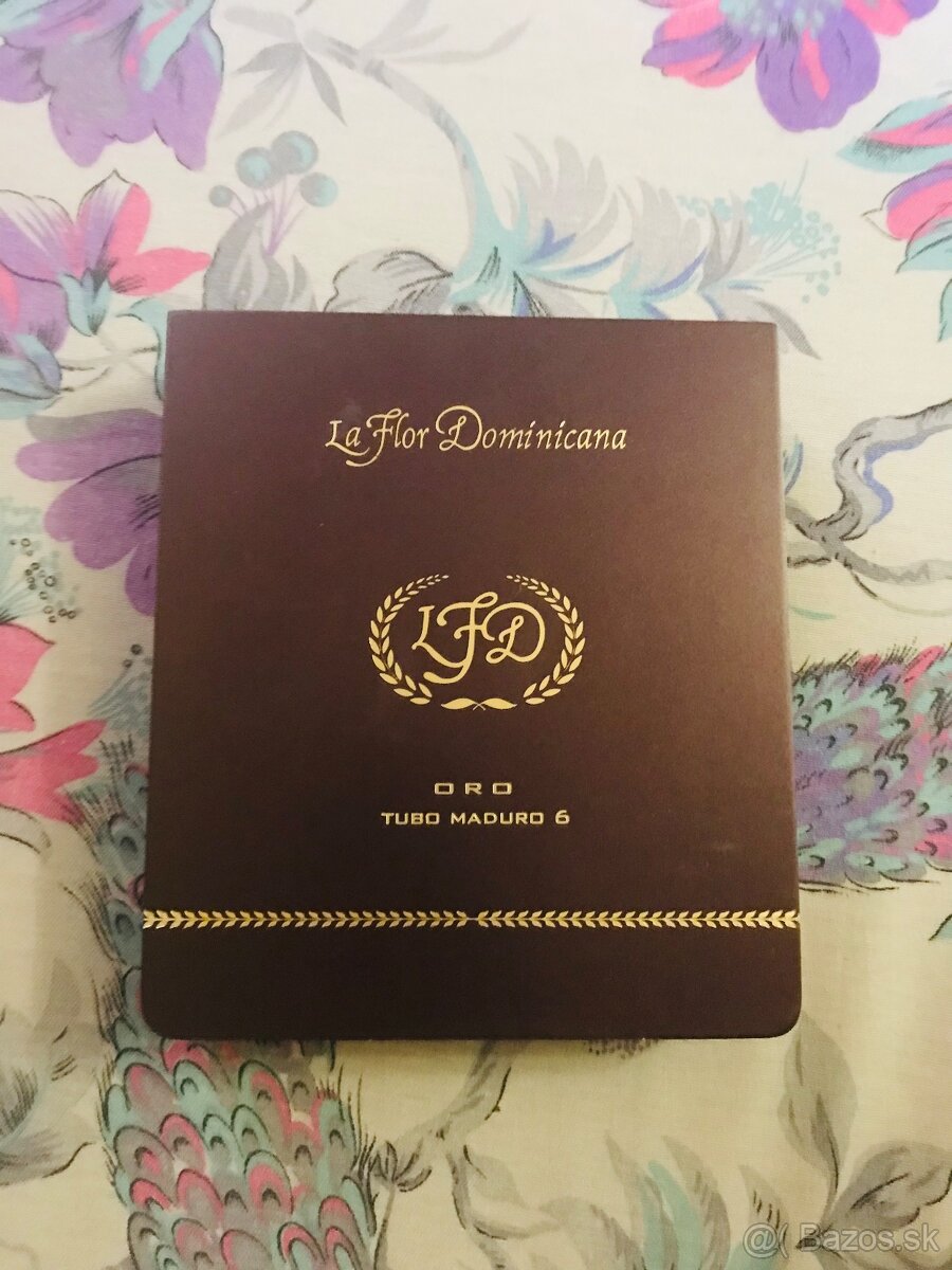 LA FLOR DOMINICANA ORO TUBO MADURO CIGARA