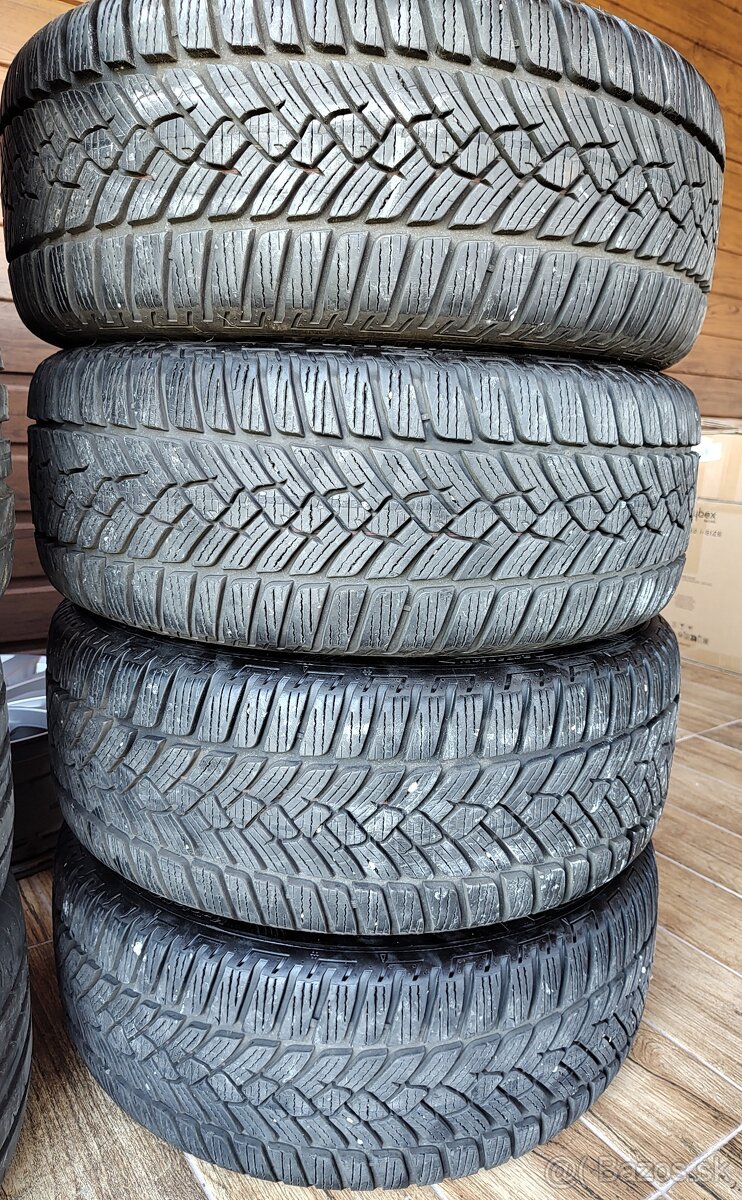 Predám zimné pneumatiky 225/45 r17