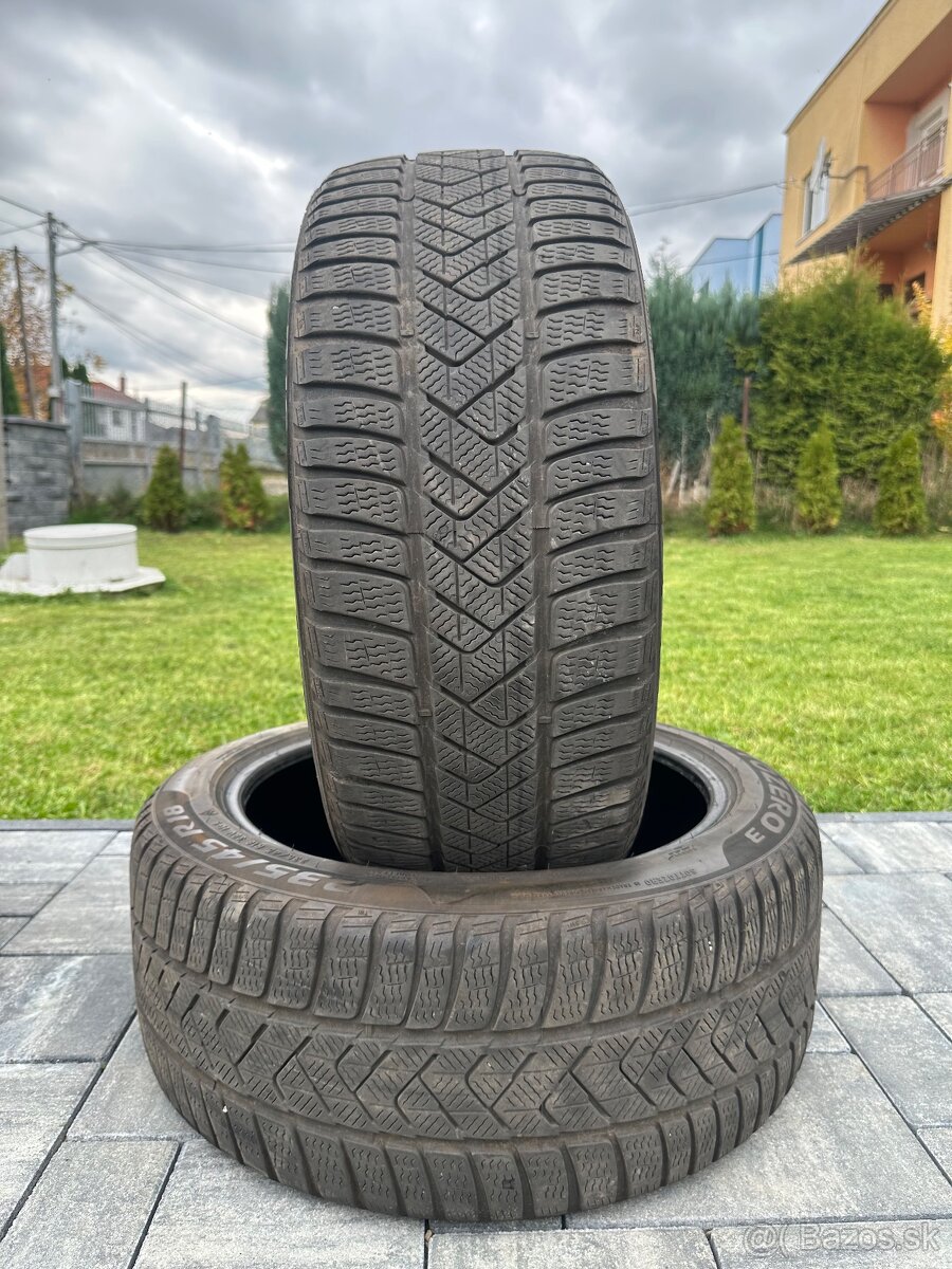 Predam 235/45 R18 zimne pneumatiky