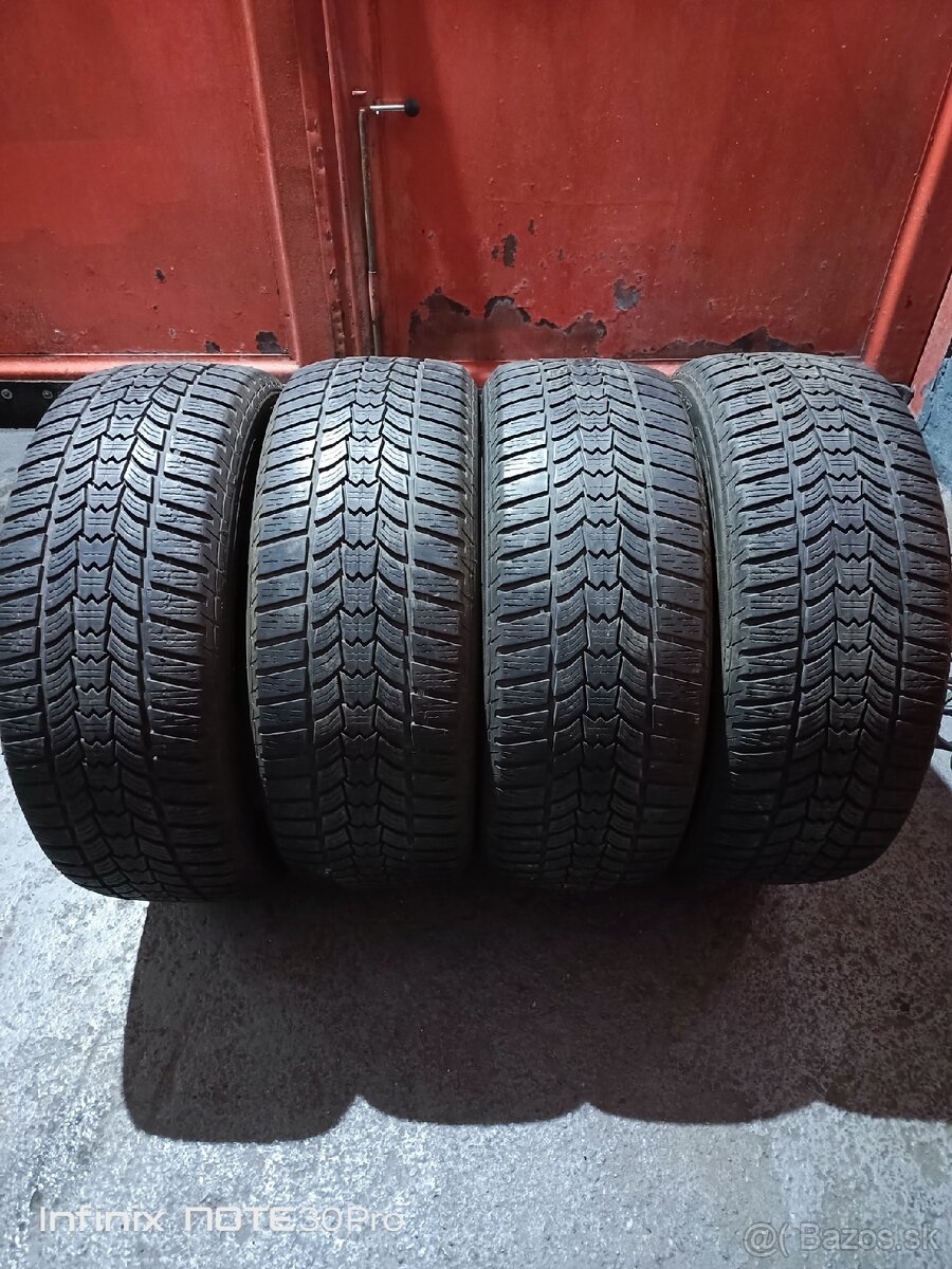 Zimné pneumatiky 215/55R17