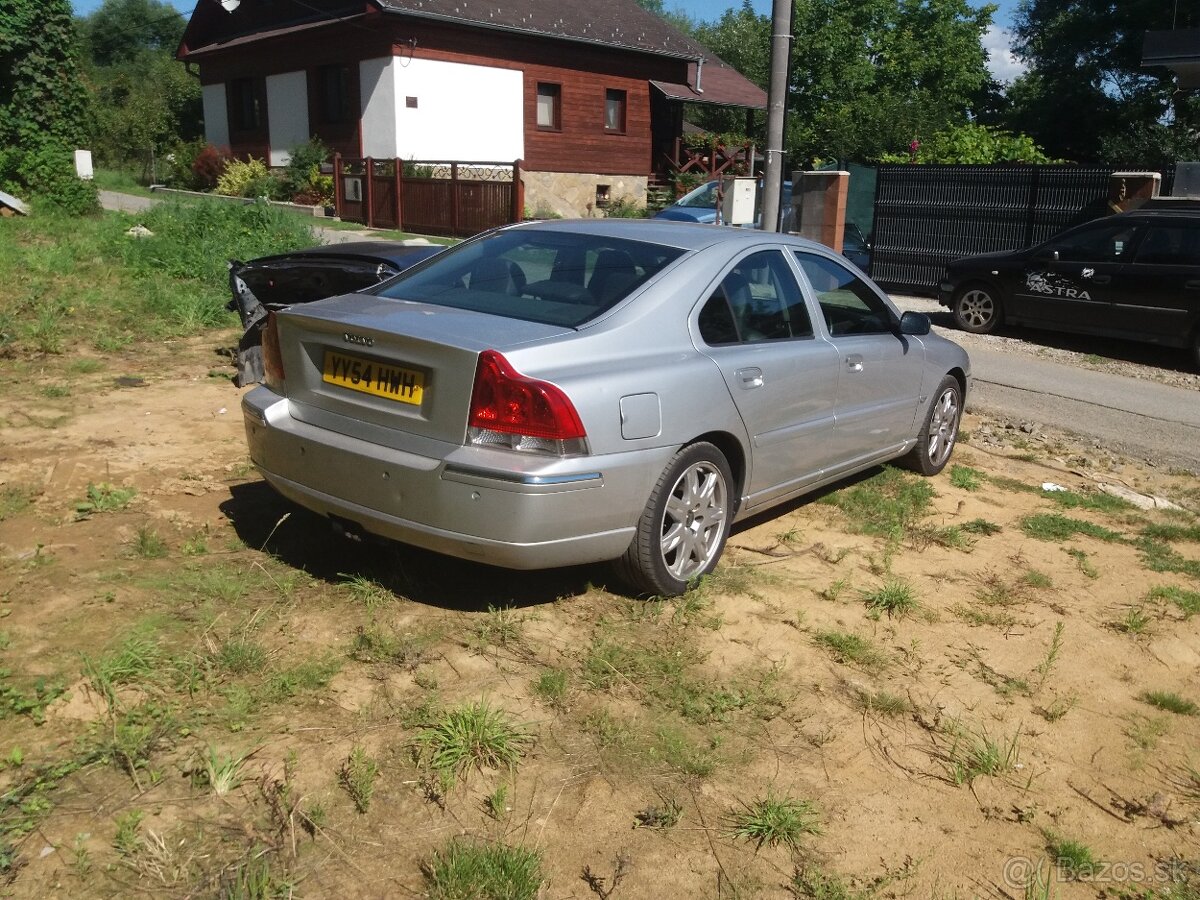 Volvo S60 2.4D - diely-