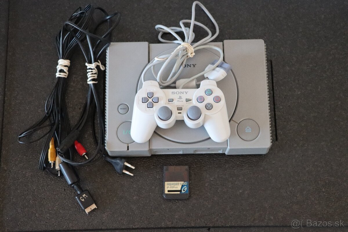 Sony PlayStation 1 (SCPH-7502)