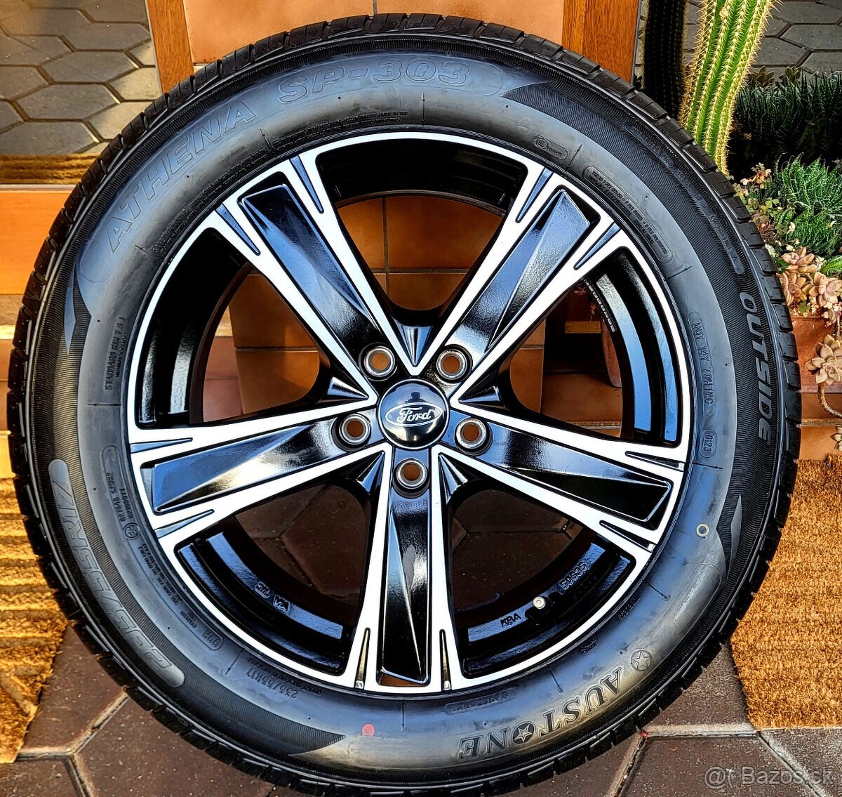 alu R17 5x108, letné pneu 235/55 Ford Kuga, ako NOVÉ