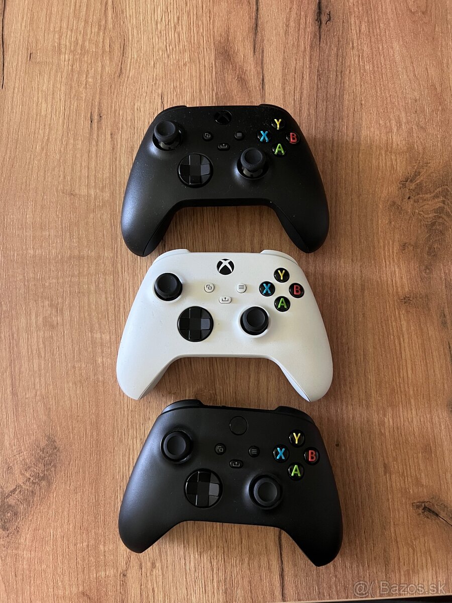 XBOX Series X + 3 ovládače