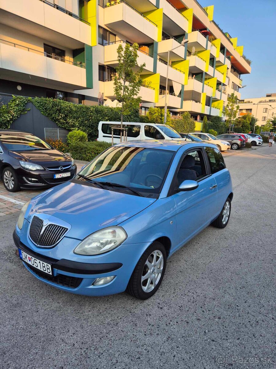 Lancia ypsilon 1.2 benzin