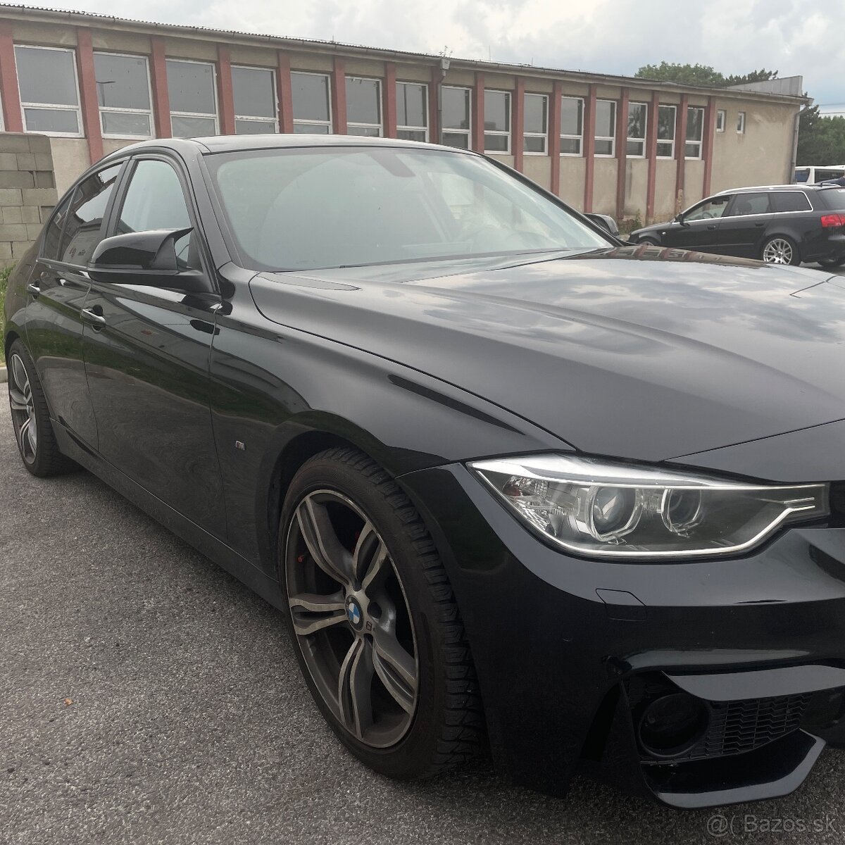 BMW F30