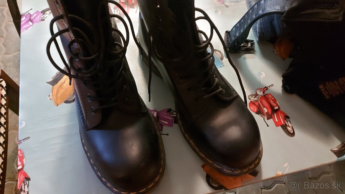 Dr Martens čižmy ako nové veľkosť 46