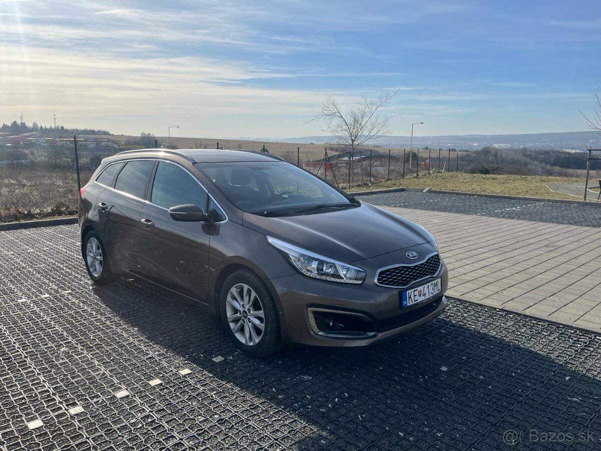 Kia Ceed SW 1,6 GDi Gold výbava - Zlatá Edícia