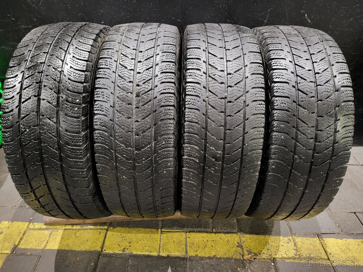 225/65 R16C Semperit zimné pneumatiky