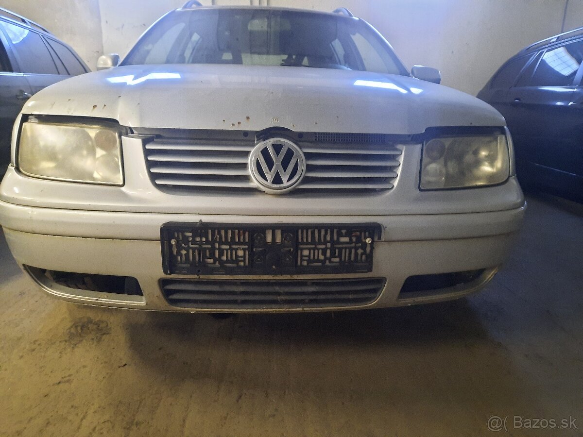 Rozpredam Volkswagen Bora 1,9tdi 85kw AUY 6R farba  LA7W,