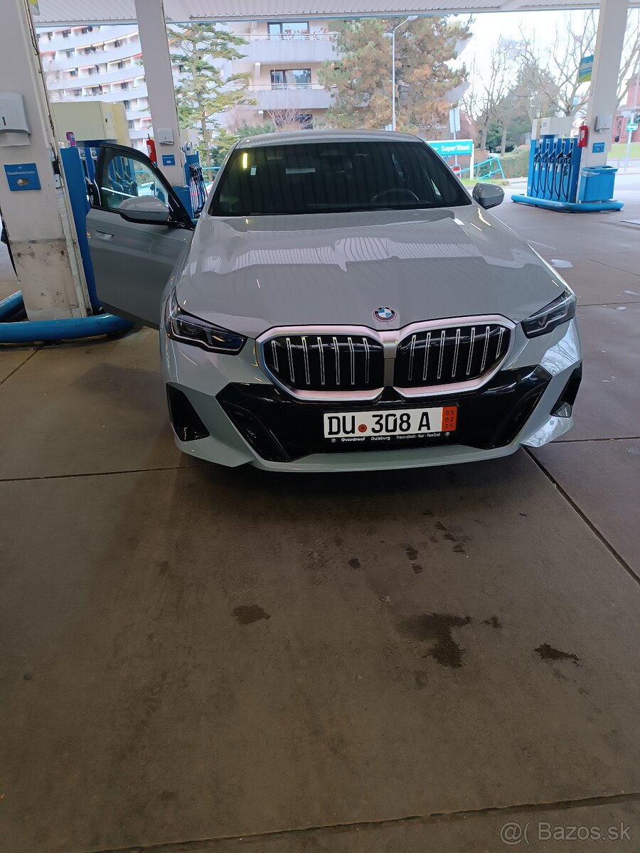 520 diesel xdrive M pacet 145kw 1/2024