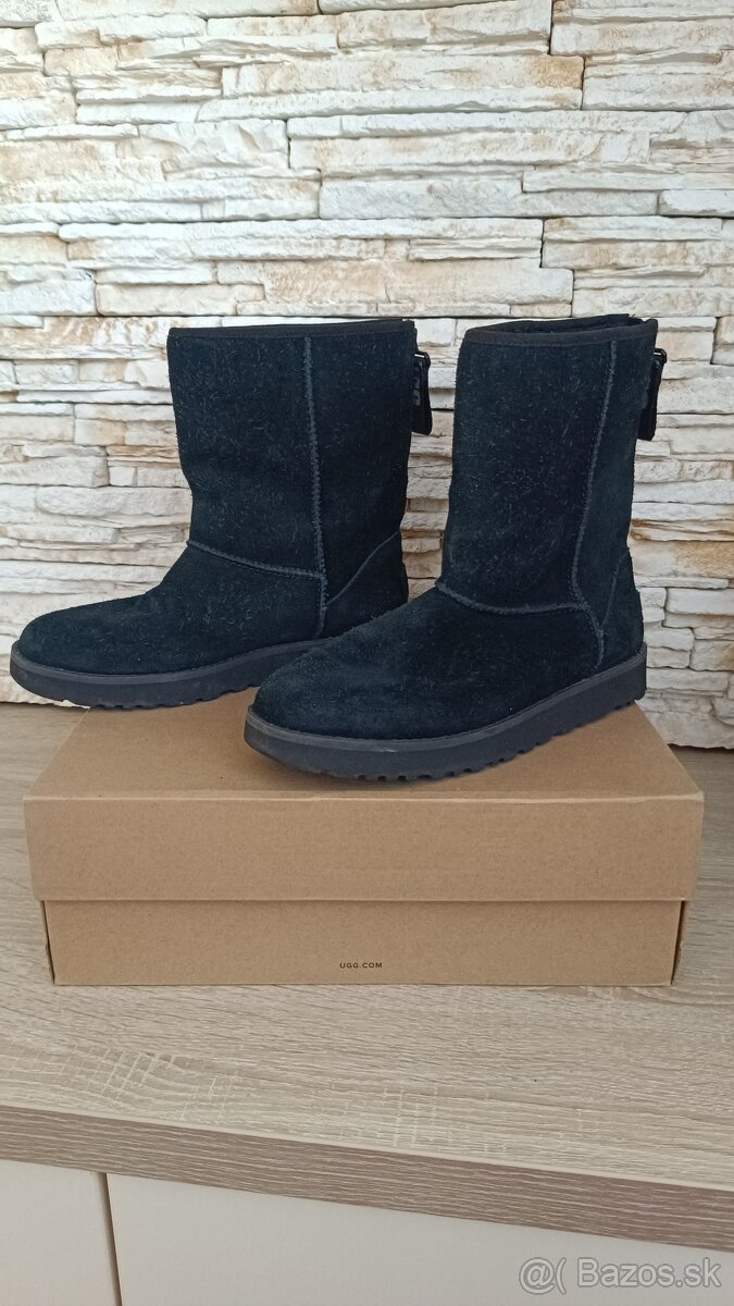 Ugg W Classic Short Logo Zip 38/39