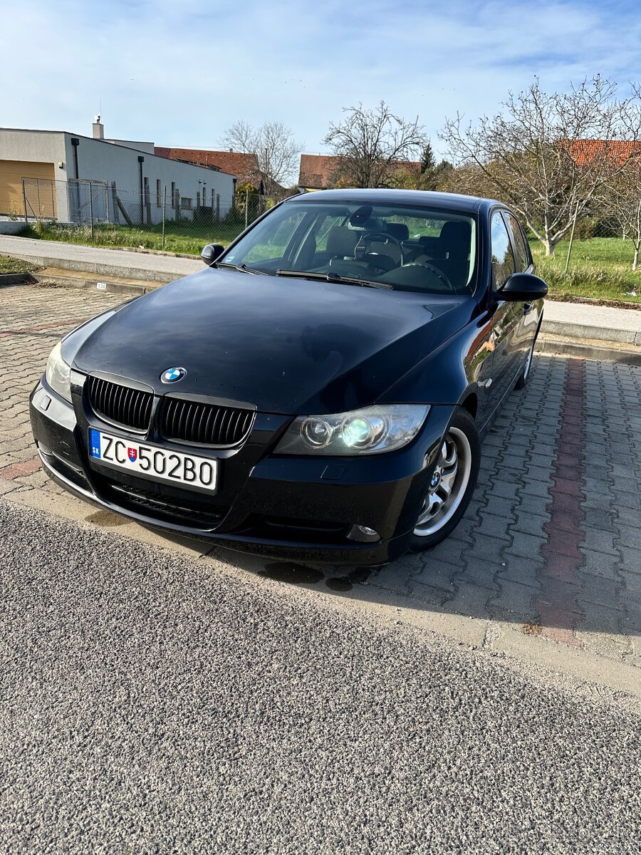 BMW E90 320D