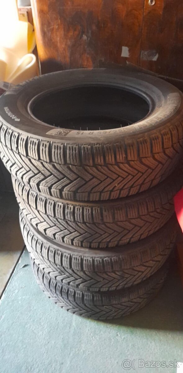 Michelin Zimné Pneu 4x Kus 195/65 R15 rok 19