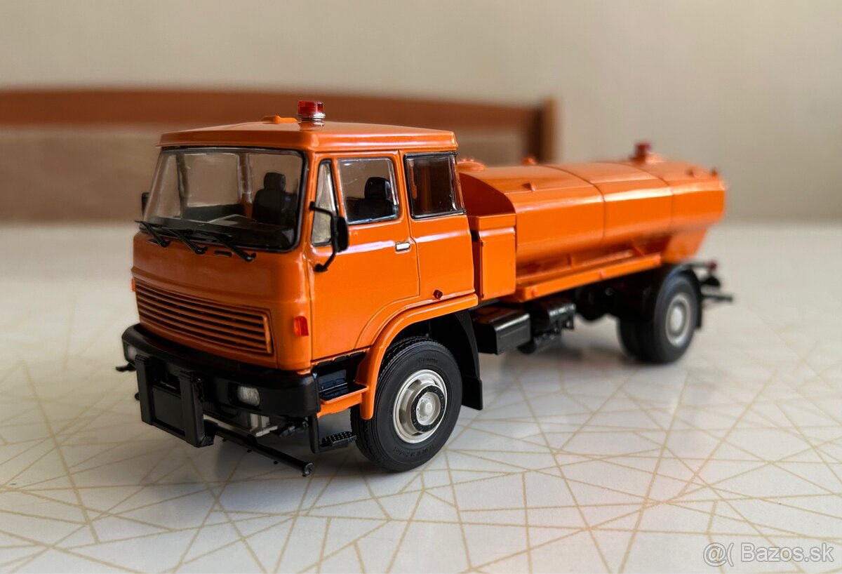 Liaz 110.850 SA 8 oranžová MODIMIO 1:43