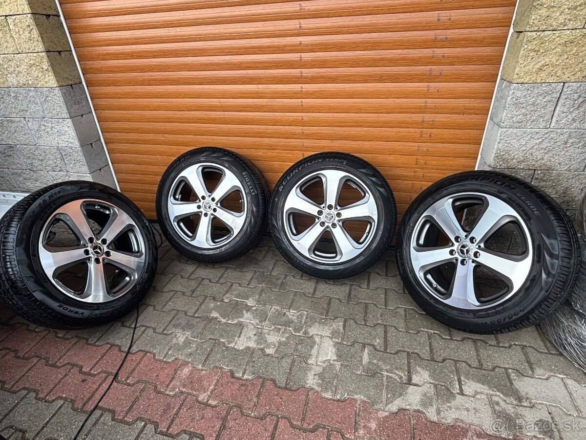 235/55R19 Mercedes