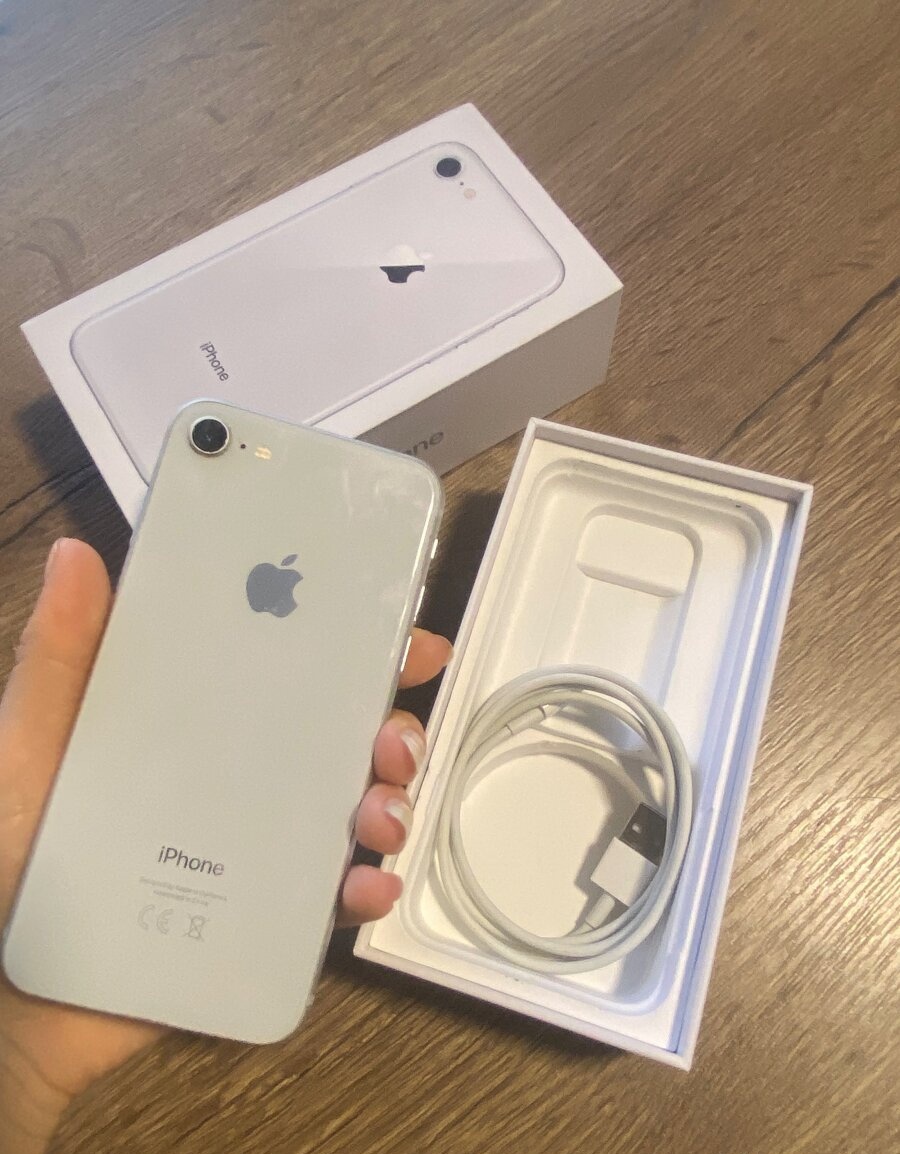 Predám - Apple iPhone 8 (64GB)