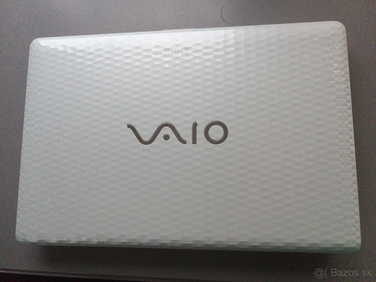 Predám Sony Vaio, 4 GB RAM, 2,2 GHz