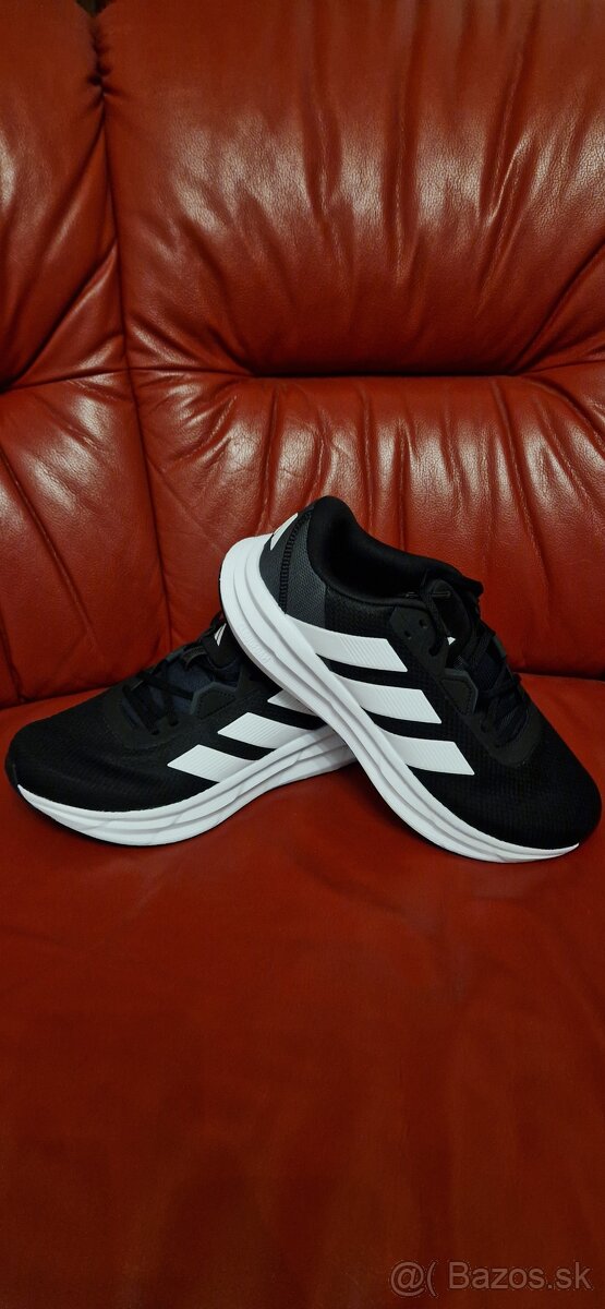 Adidas botasky vel 44-Nové...Grocs vel.45