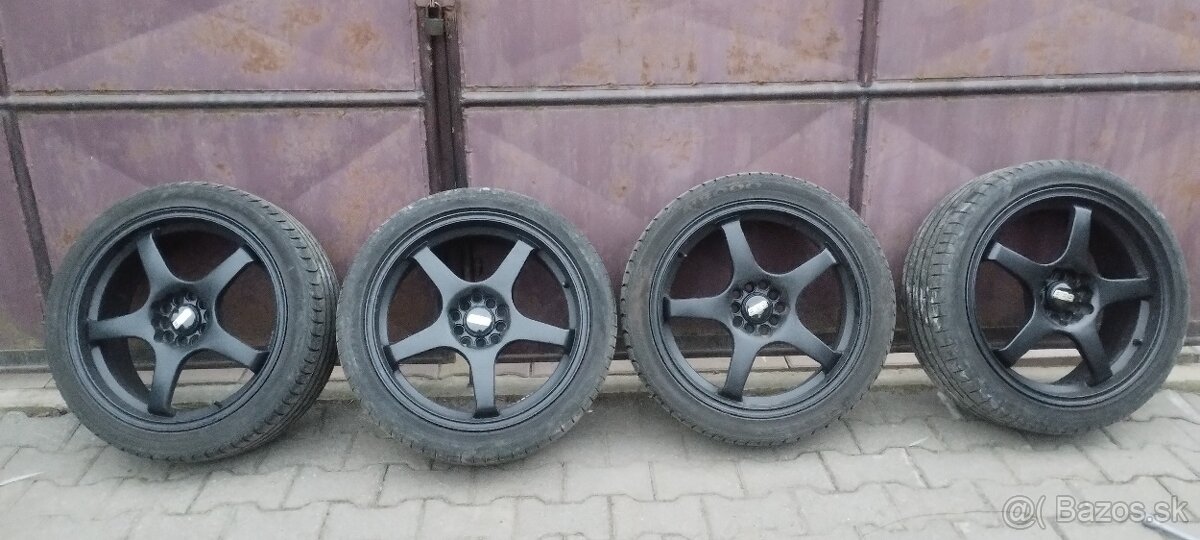 225/40 R18 kolesá