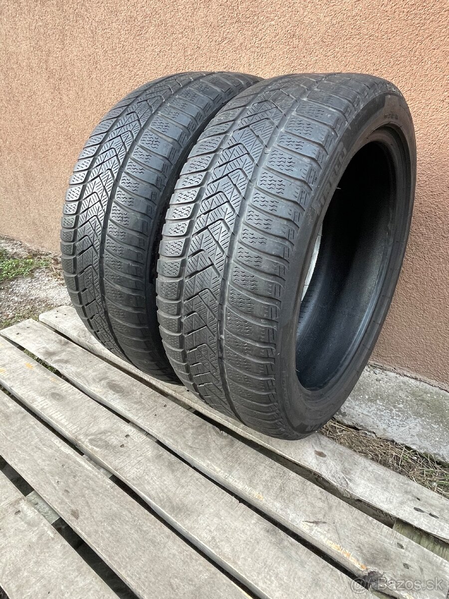 Pirelli 245/45 R19 2x=100€