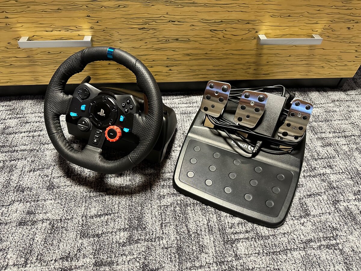 Logitech G29