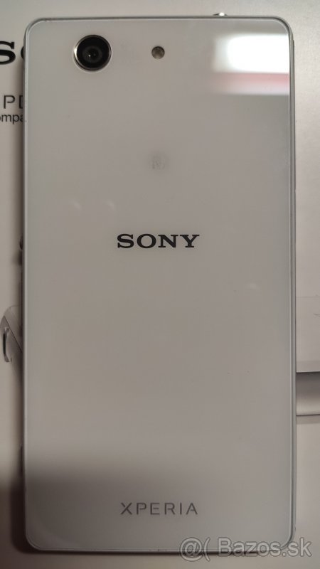 Predám mobil Sony Xperia Z3 Compact (chybná dotykovka)