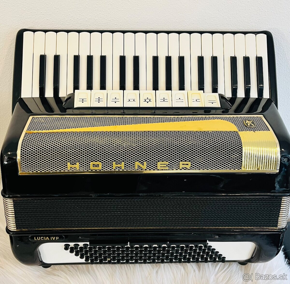 Predám Akordeón Hohner Lucia IV P- 96 basový - krásny zvuk 9