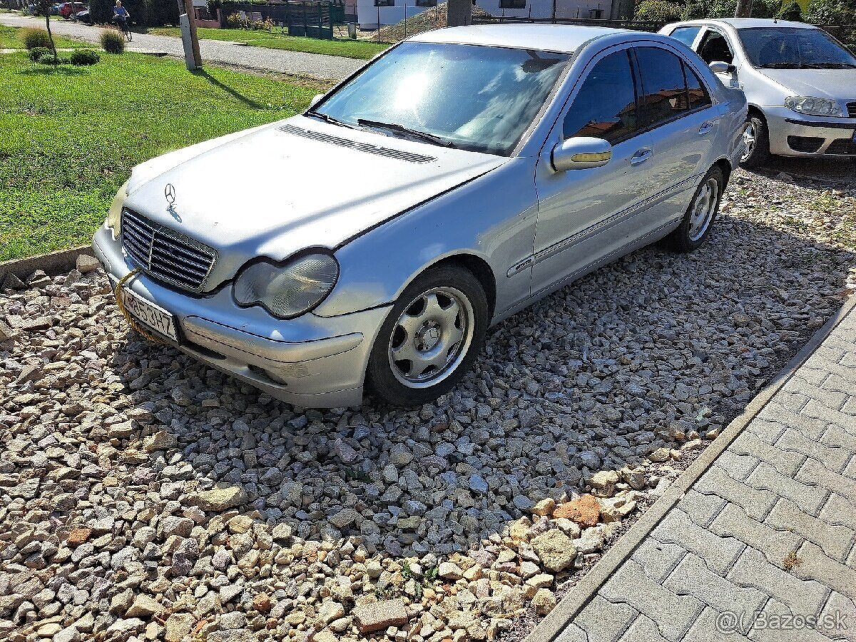 Rozpredam Mercedes Benz w203 200CDi