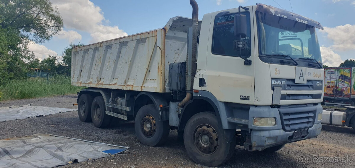 SKLÁPĚČ DAF CF 85.430, 8X4, rok 2003, manuál, EURO 3