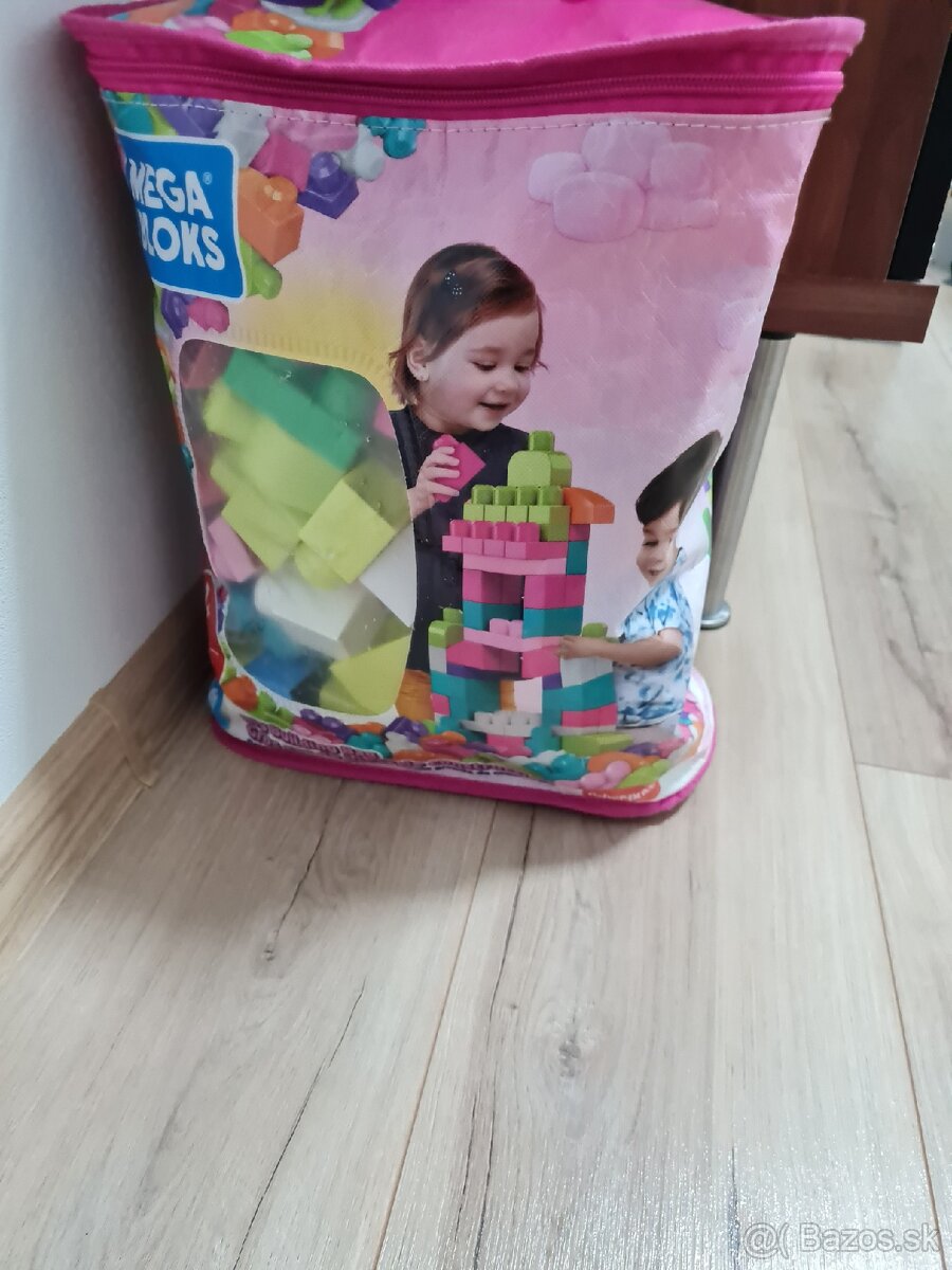 Mega bloks skladačky