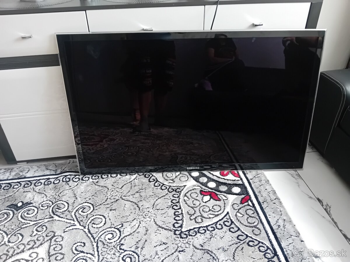 Samsung TV 55inch slim