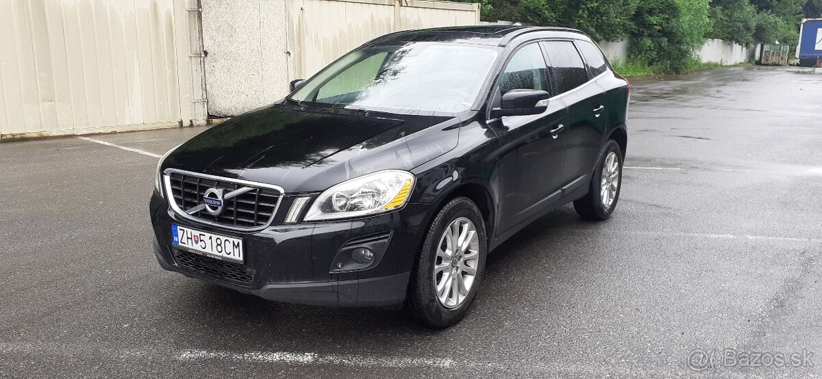 Volvo XC60 4x4 manuál nová STK, EK