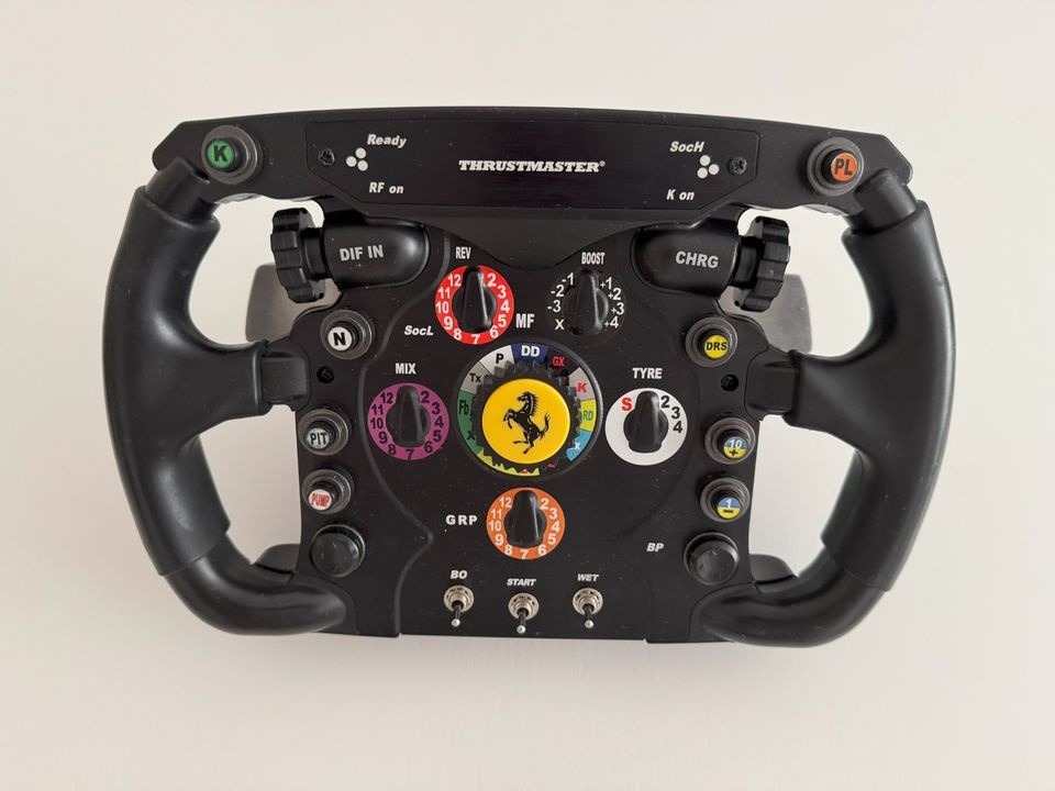 ThrustMaster Ferrari F1 volant