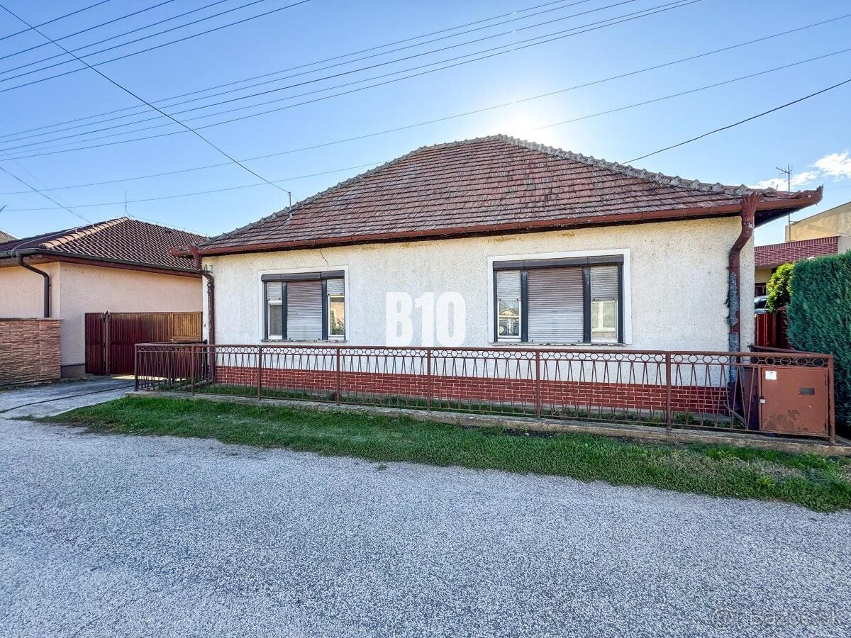 5 izbový rodinný dom Zbehy - garáž - pozemok 613 m2 - pôvodn