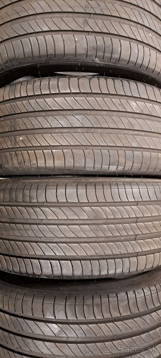 Predám 4ks jazdené letné 235/40r19-96W Michelin