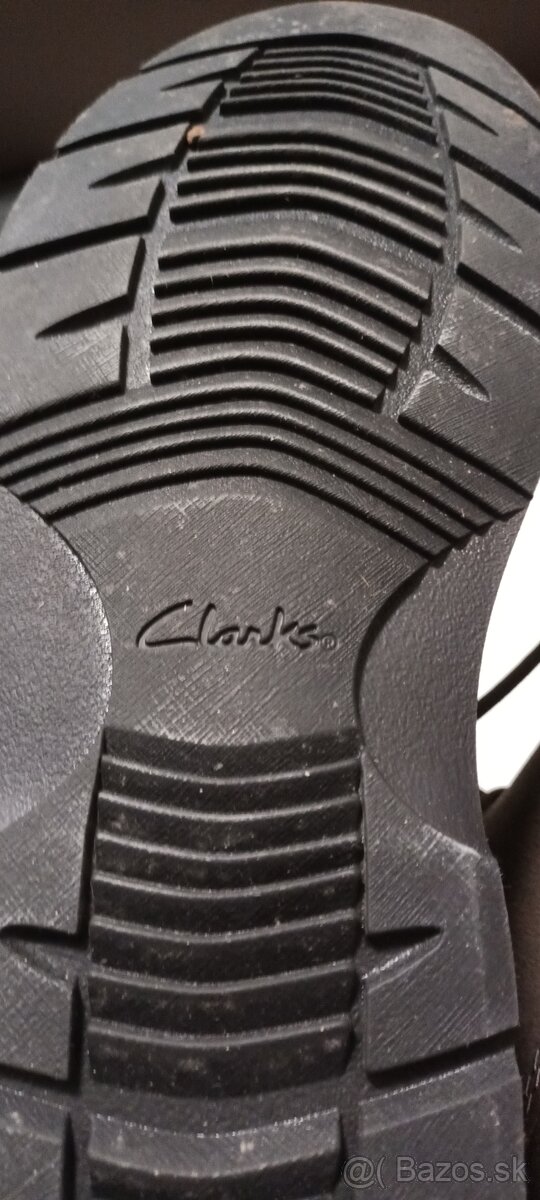 Topanky clarks č,47