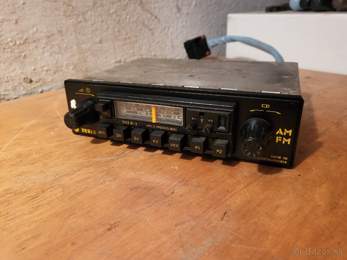 Tesla 2113B autoradio