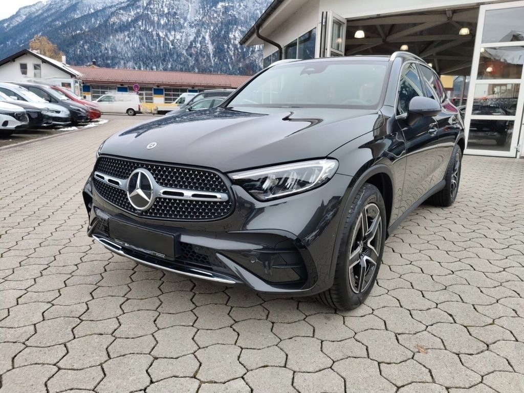 Mercedes-Benz GLC 200 4M AMG