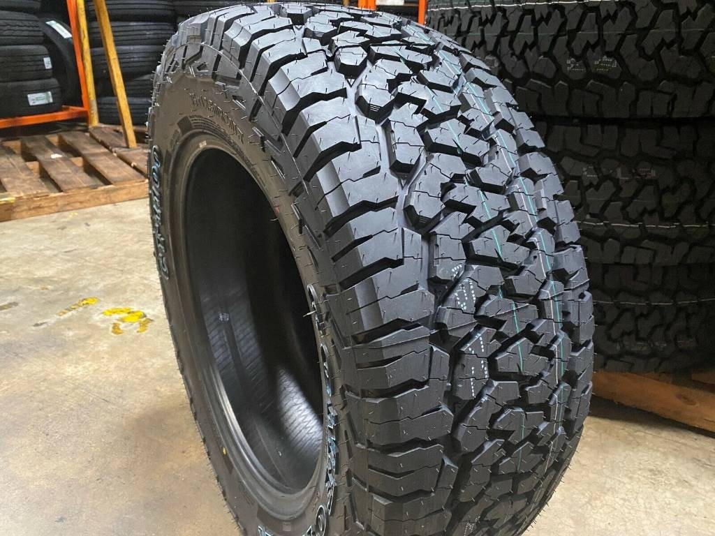 NOVÉ TERÉNNE PNEU 215/75 R15 TL  100S COMFORSER CF-1100 A/T