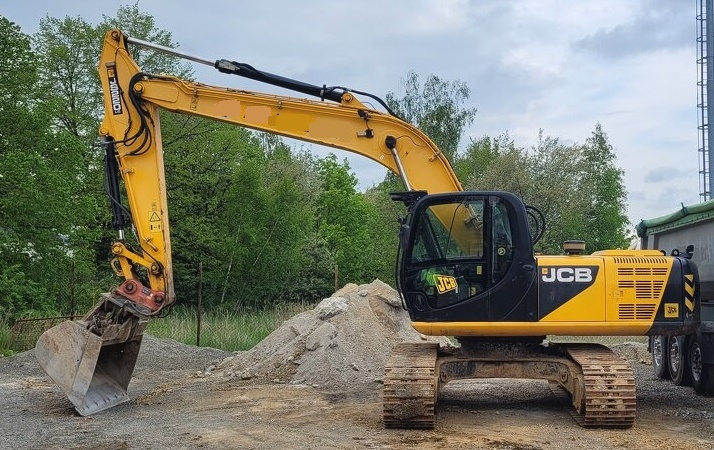 23t bagr JCB220 nový pojezd+servis