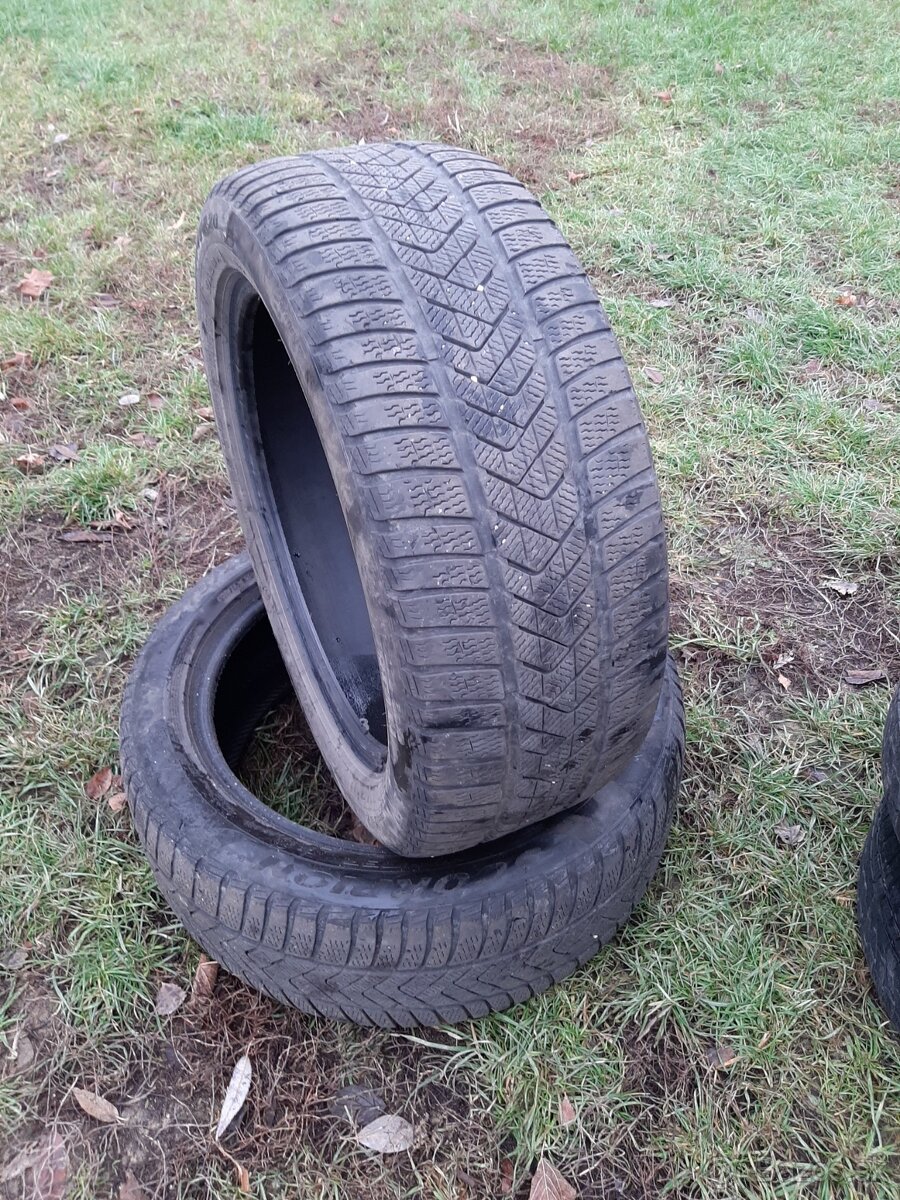 275/45R20 110V   Pirelli  zimne