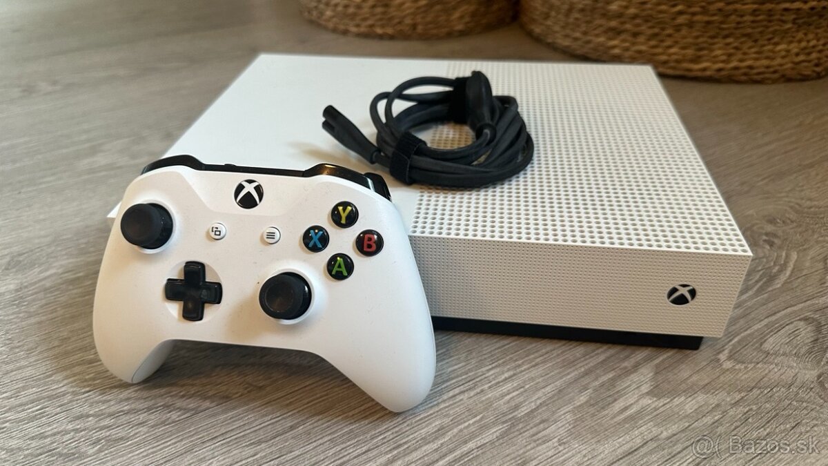 Predám Xbox One S 1TB