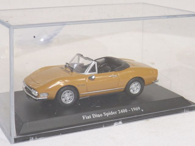 FIAT Dino Spider 1:43