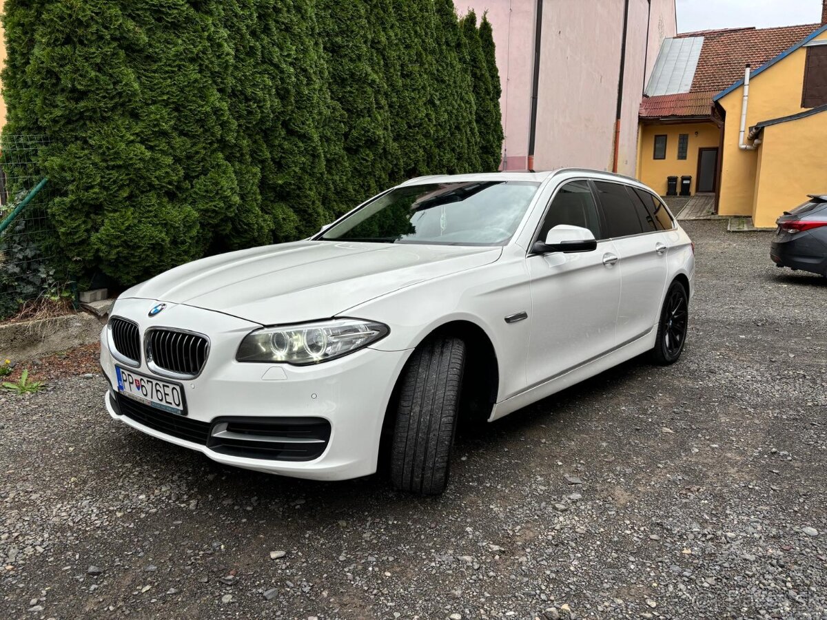 BMW 520d xDrive-140KW-rv:1.12.2016-Panorama-Webasto-Tažne