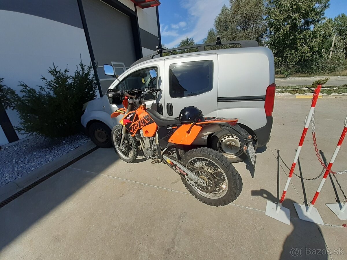 KTM 525