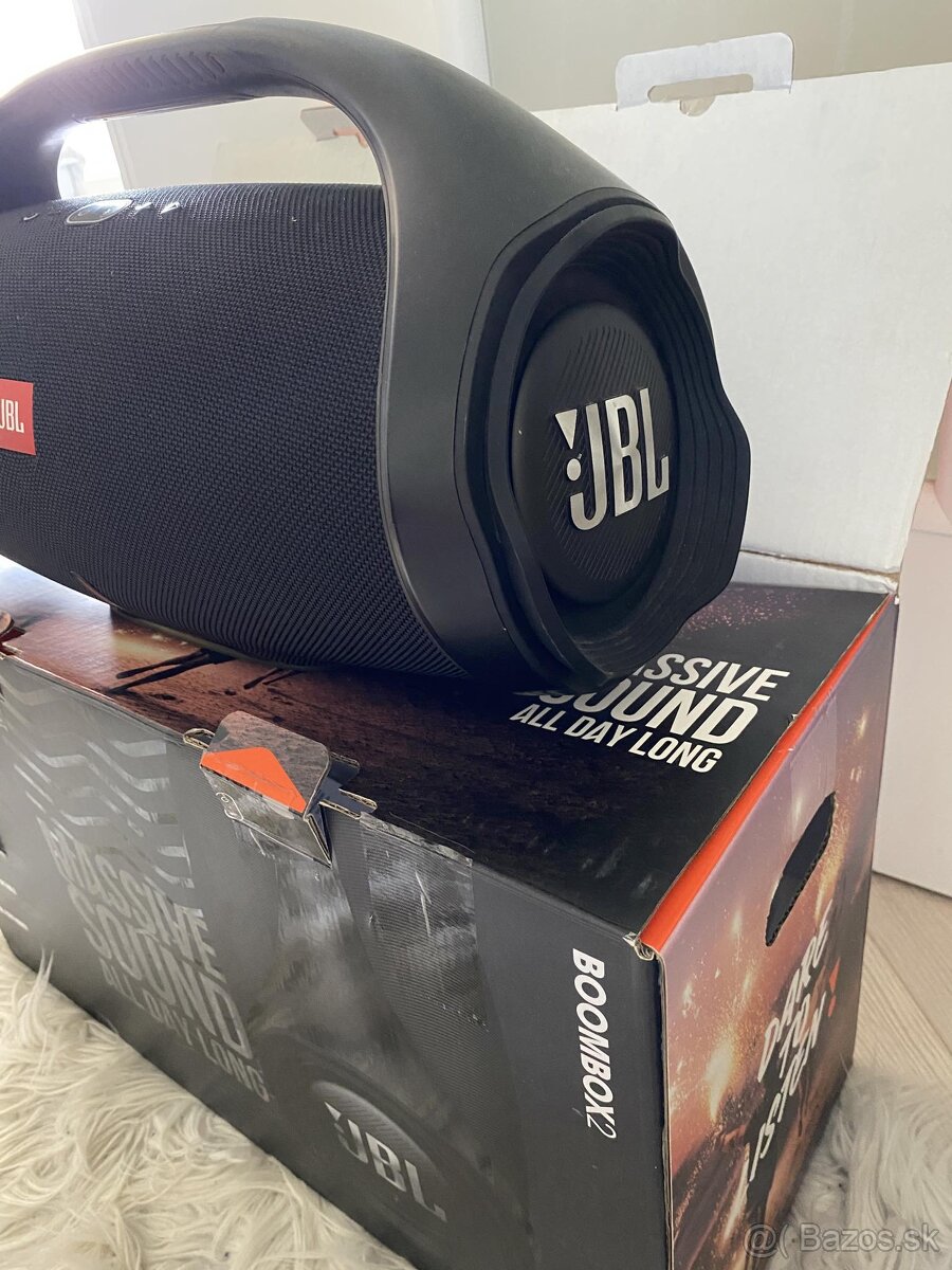 JBL Boombox 2